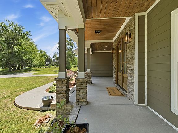 4th image of 230 Peebles Dr