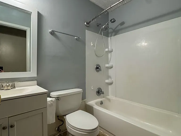 987 Lisa Ave — Photo 13