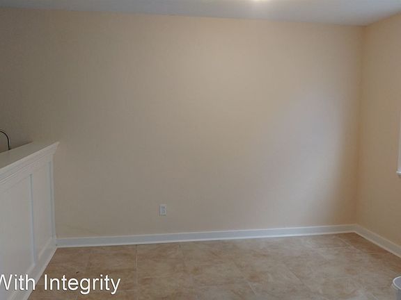5th image of 2308 Sylvan Ct APT B
