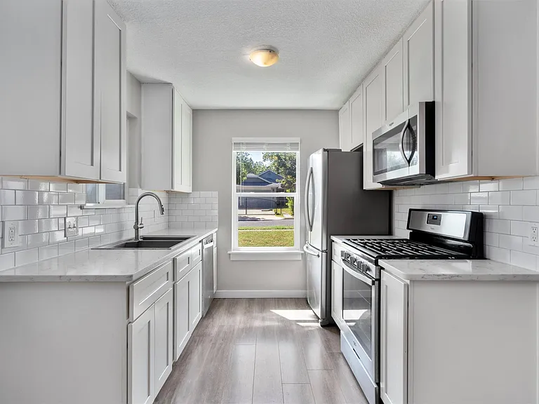 12321 Emery Oaks Rd — Photo 8