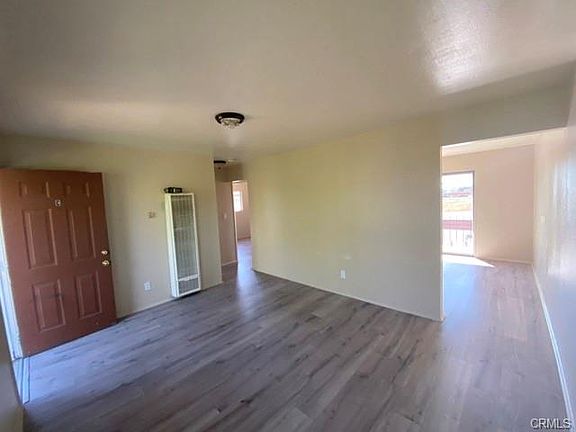 3rd image of 15129 Elm Ct