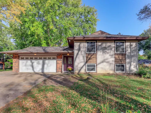 10857 Hollywood Blvd NW, Coon Rapids, MN 55433