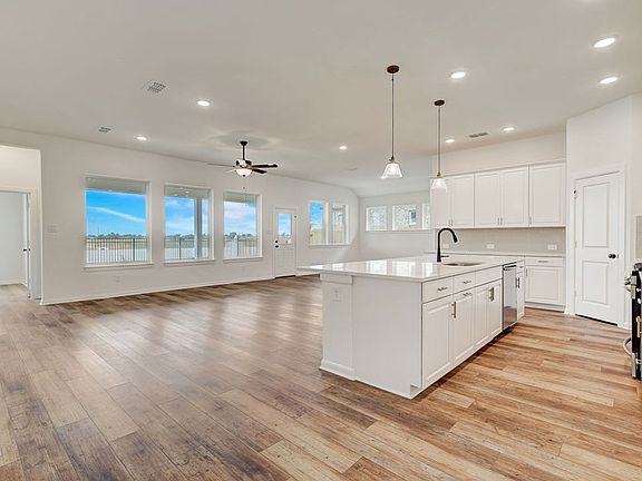 The Ridgegate - Living Room