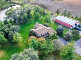 10281 Fruit Farm Rd, Garden Prairie, IL 61038