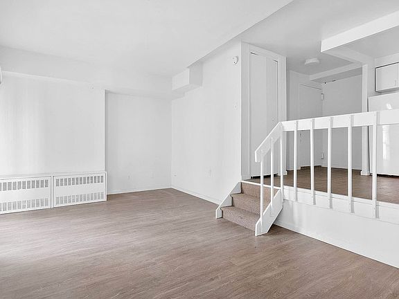 5th image of 88 Fulton St #622