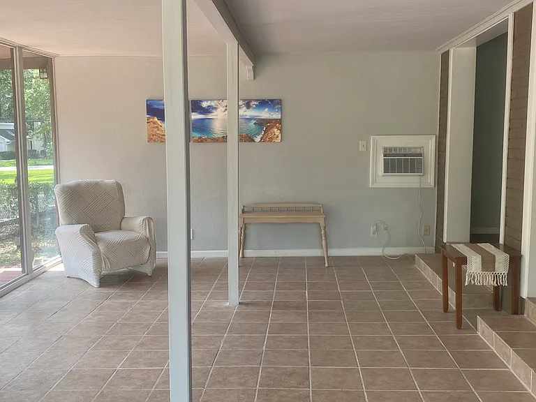 111 Rigby Owen Rd — Photo 8