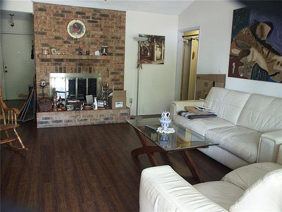 4th image of 1137 Princeton Dr