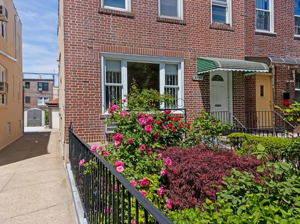 20-58 35th Street, Astoria, NY 11105