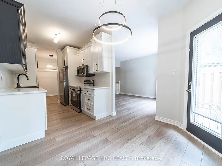5200 Dorchester Rd #3 — Photo 10
