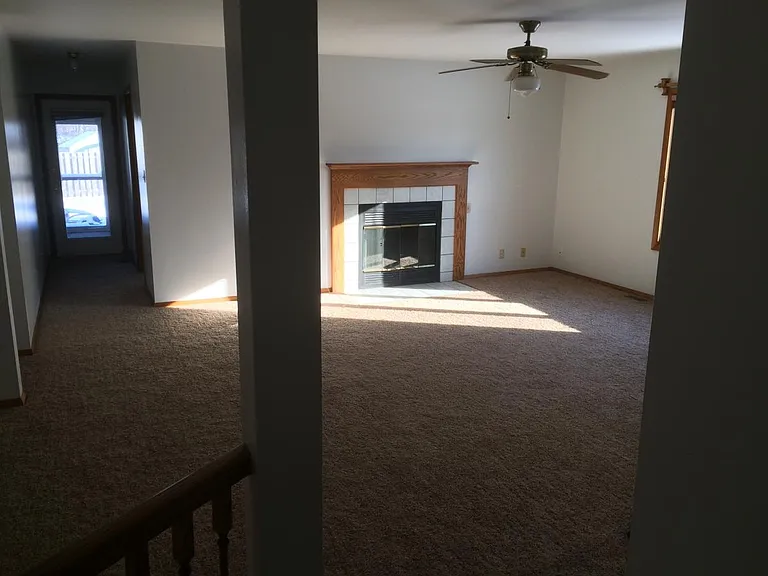 1406 Sturdy Rd — Photo 9