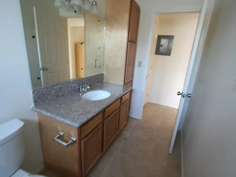 Morroco Apartments — Photo 7