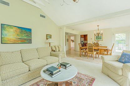 4th image of 258 Sunset Ave
