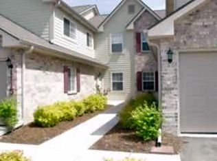 1105 Hawthorne Pl #1097-H, Pewaukee, WI 53072