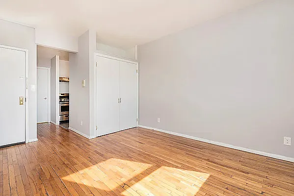 Rented by Green Leaf Management, LLC | media 16