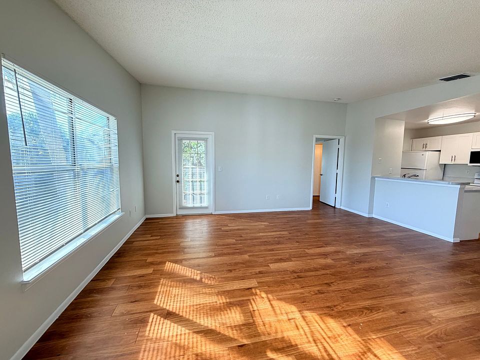 1st image of 8121 45th Ct E #8122-5