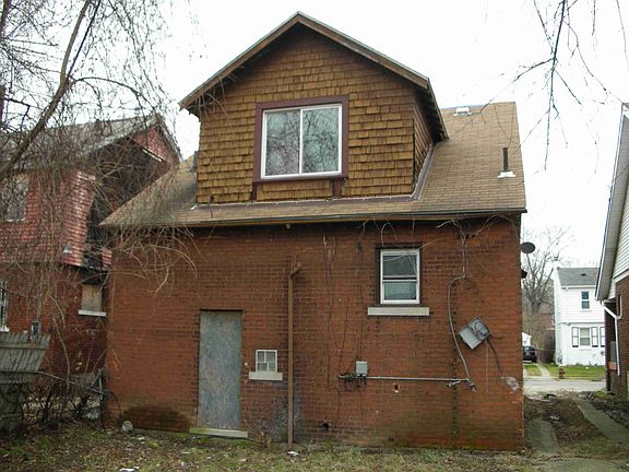 8287 Cloverlawn