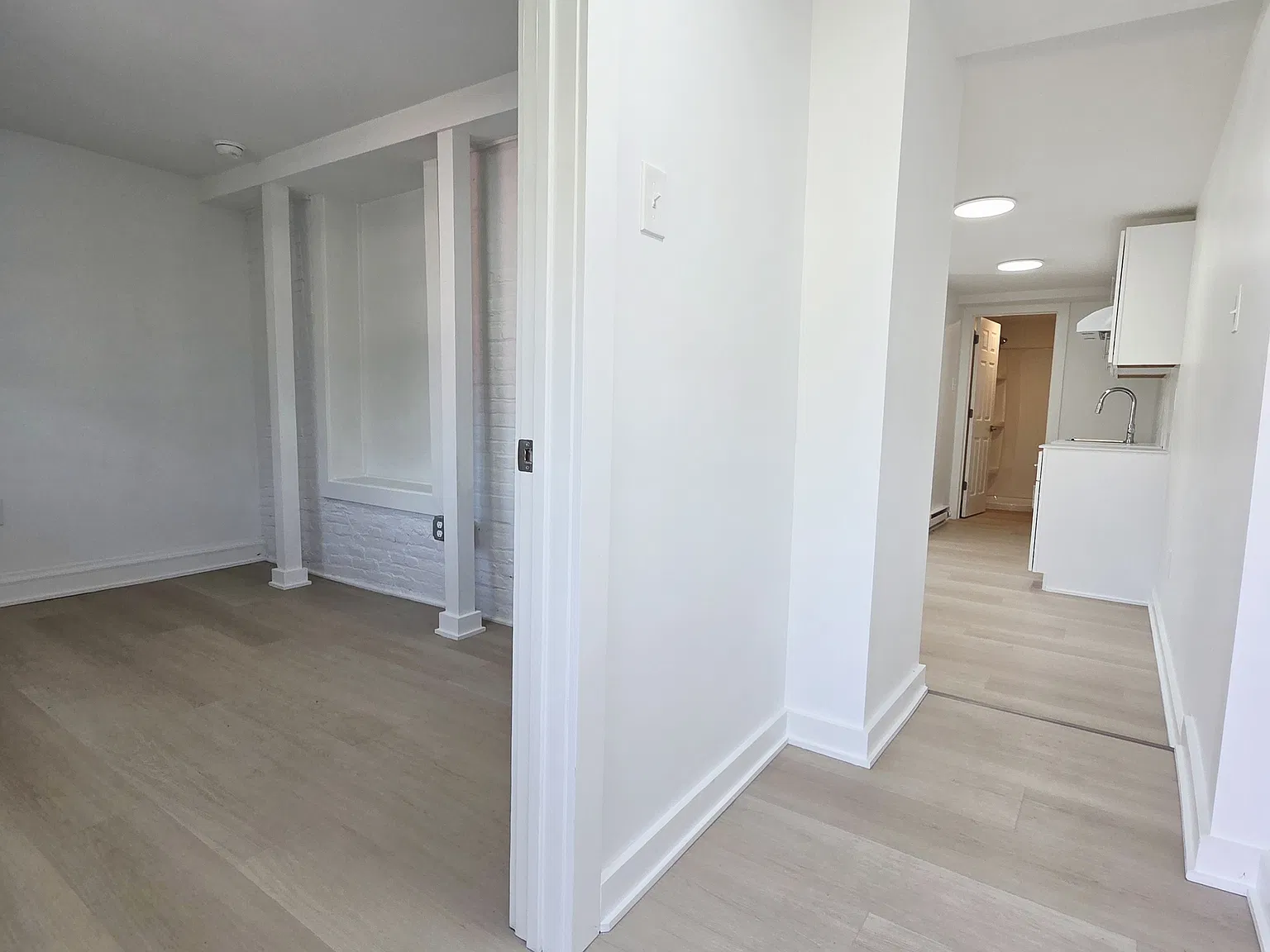 419 Chase Street - 1 — Photo 3