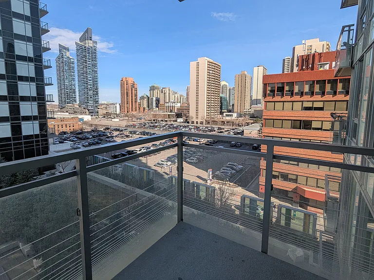 901 10th Ave SW #603 — Photo 9