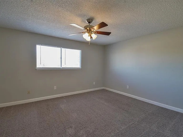 1326 Town Cir #1 — Photo 18