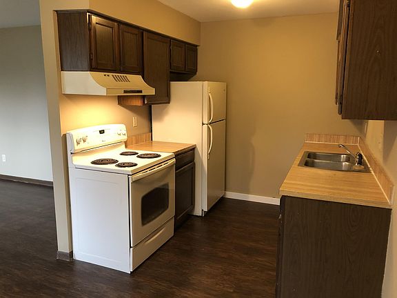 2nd image of 542 136th Ave #3