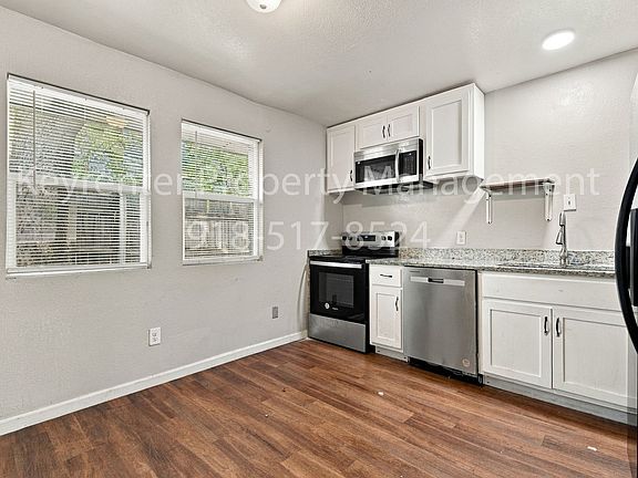 2nd image of 3709 E 27th Pl