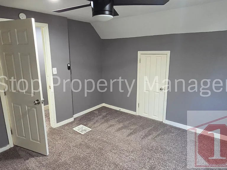 501 Kensington Ave — Photo 10