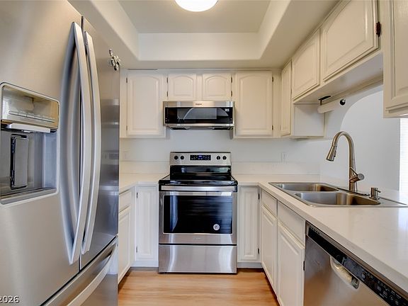 2nd image of 601 Cabrillo Cir Unit 1292