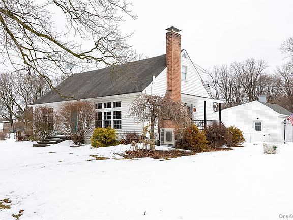 2nd image of 12 Valley View Road