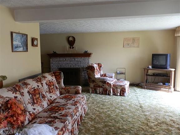 3rd image of 26273 Wildwood Dr