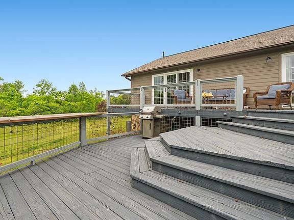 32nd image of 6052 Morganton Rd