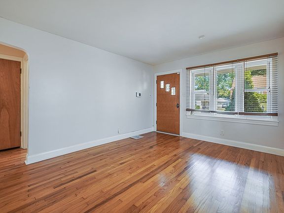 4th image of 3000 Meade Ave