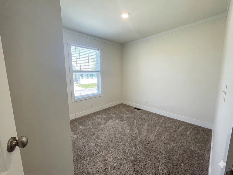 73 Ashley Cir #30 — Photo 15