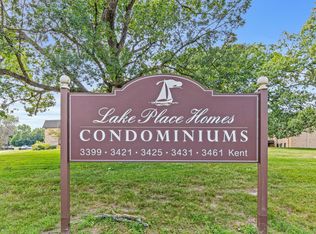 3461 Kent St APT 1112, Shoreview, MN 55126