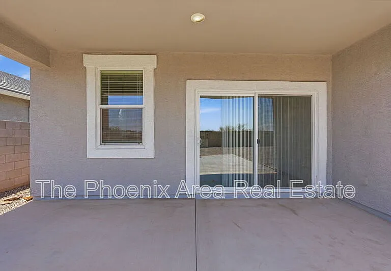 2761 W Seaver Ave — Photo 33