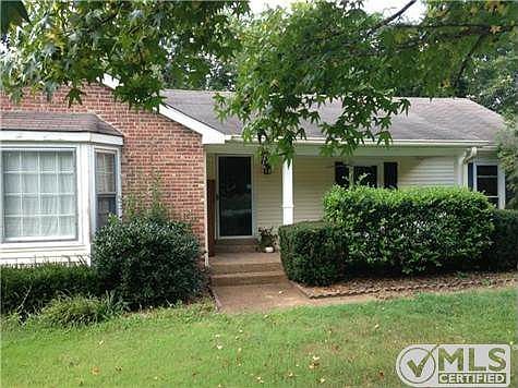 1st image of 828 Beech Bend Dr