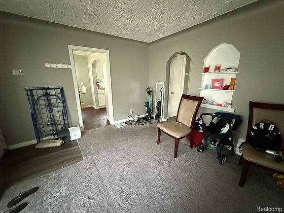 2nd image of 19390 Lumpkin St