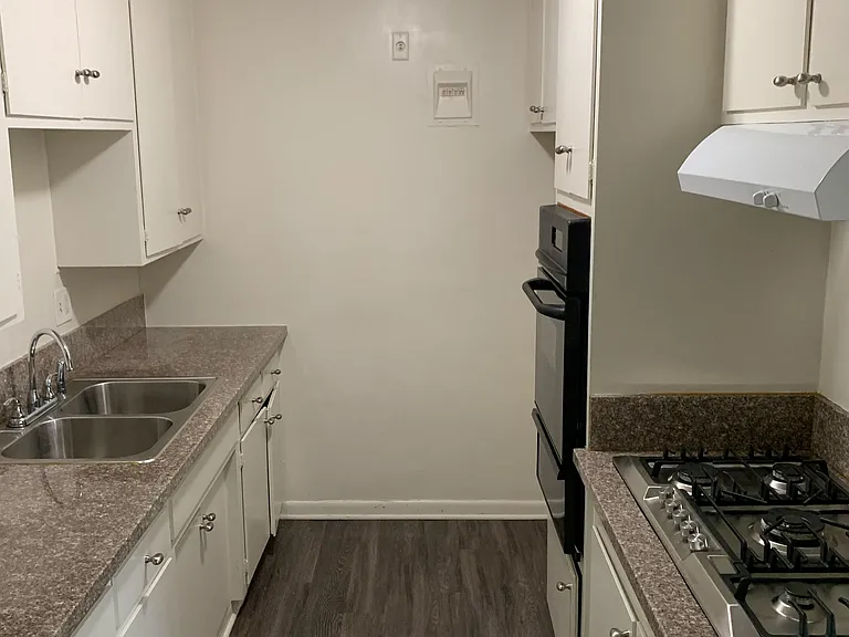 2800 W. 141st Place — Photo 4