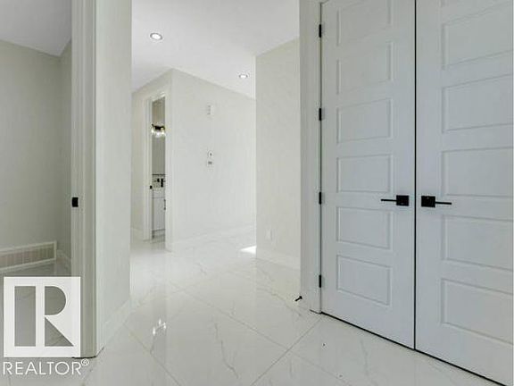 4th image of 7156 177th Ave NW