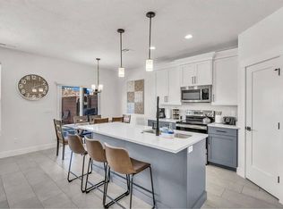 1303 E Vista Roja Pl, Washington, UT 84780
