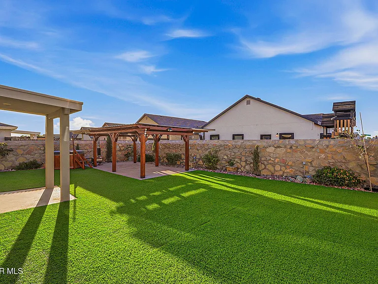 12365 Desert Vista Ave — Photo 47