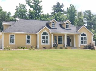 70 Hazelridge Ln, Sharpsburg, GA 30277