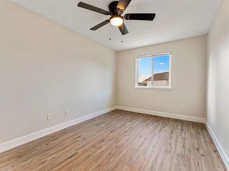 20675 E Kenyon Ave — Photo 16