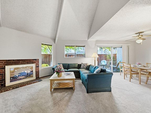 2nd image of 514 Racquet Club Circle