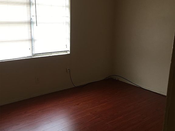 5th image of 1902 Gulf Ave