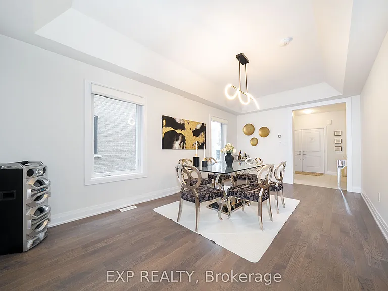 114 Seguin St — Photo 7