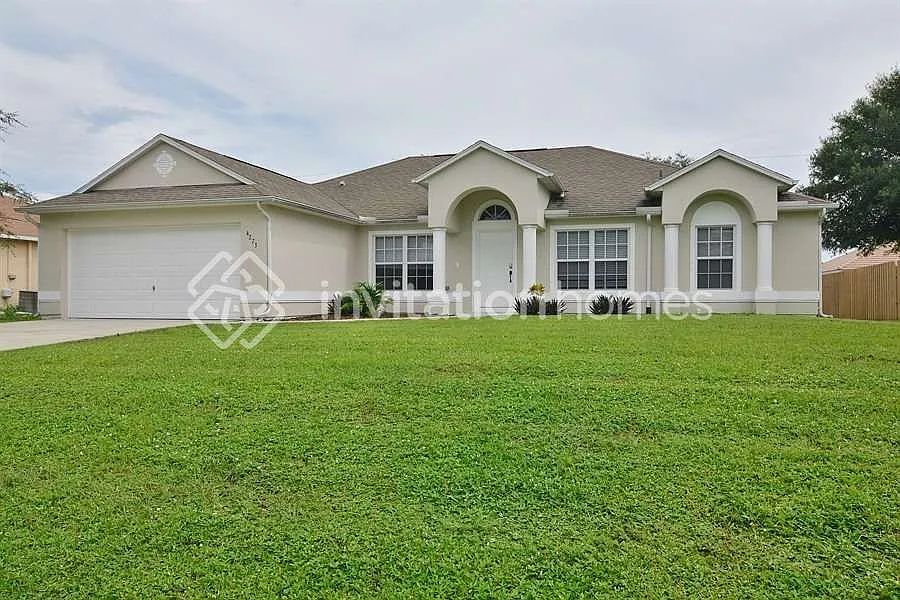 4273 SW McClellen St Port Saint Lucie, FL 34953 — Photo 1