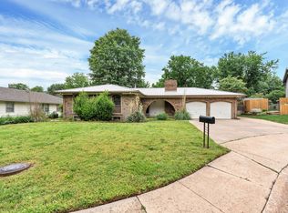 1306 E Brookfield Ln, Derby, KS 67037