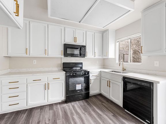 2nd image of 19231 Sherman Way Unit 43