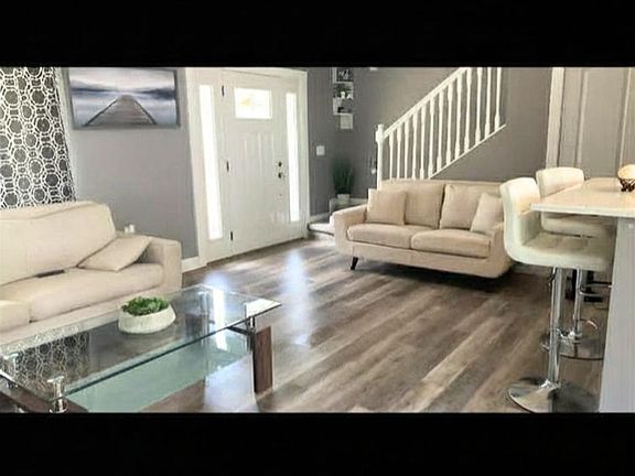 3rd image of 2695 Greystone Rd
