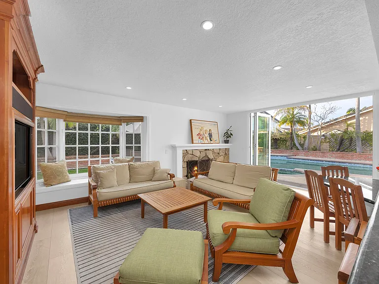 16291 Wildfire Cir — Photo 2